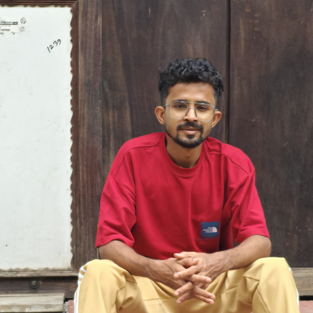 মো আকবর