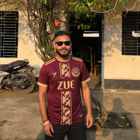 AVI MAJUMDER